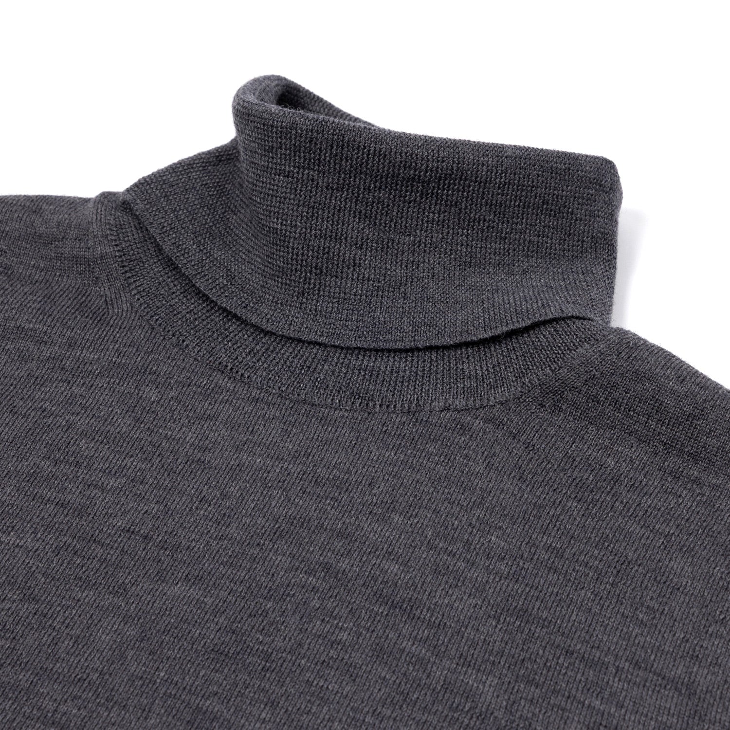 Brigatelli dal 1922 per Michael Jondral: Rollkragenpullover aus feinster Merinowolle - 12 Gauge Merino Extrafine